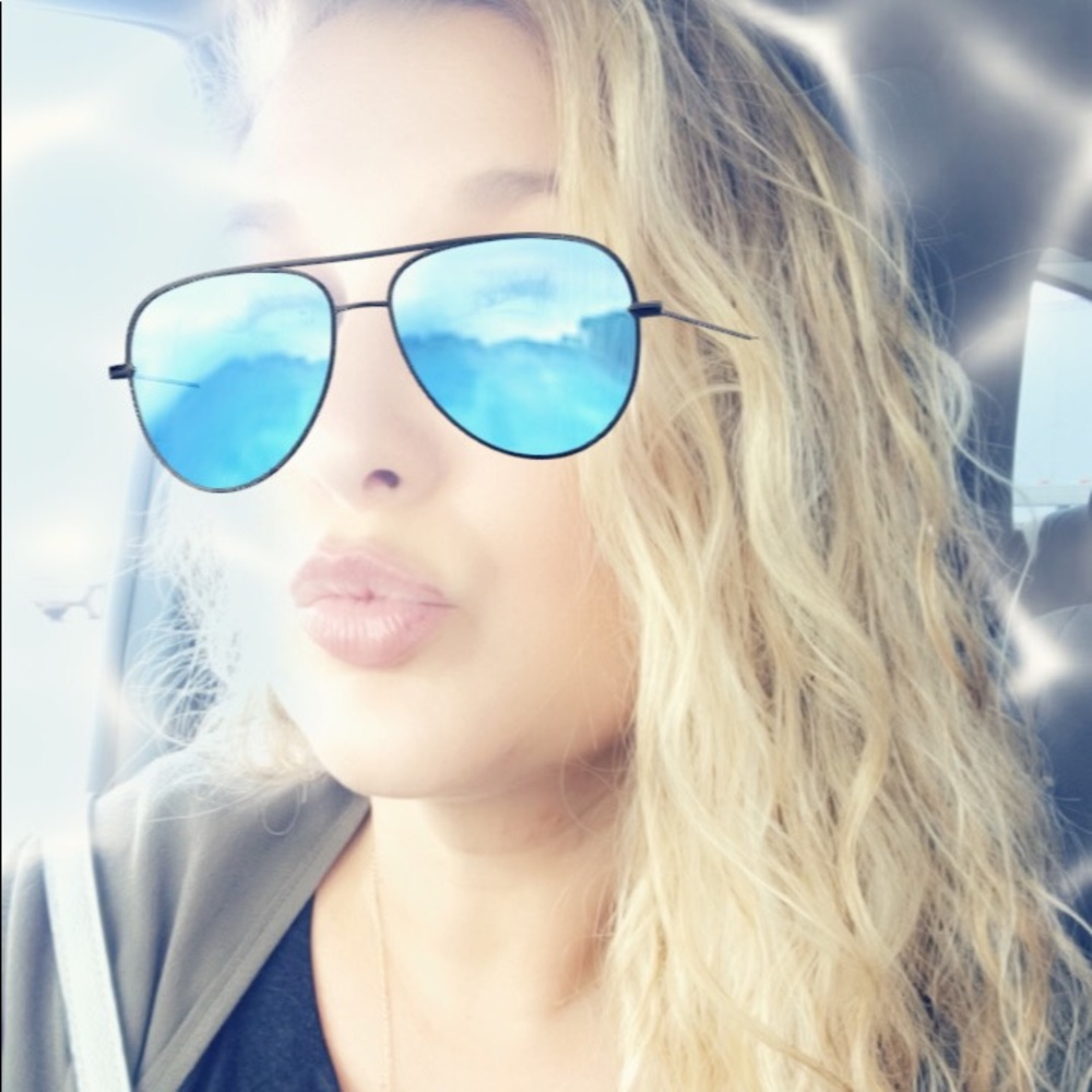 Meet your Posher, Samantha